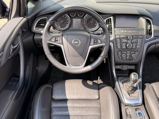 Opel CASCADA 1.4 Turbo 141 PK ecoFLEX Innovation 6-BAK, AIRCO(CLIMA), CRUISE CONTROL, LEDER, STOELVERWARMING+KOELING, CAMERA, PARKEERSENSOREN V+A, GROOT NAVIGATIE, ELEK-DAK, 4X ELEK-RAMEN, BLUETOOTH-RADIO-CD-MP3-USB-AUX, ISOFIX, AIRBAGS, WINDSCHERM, CENT-VERGRENDELIN