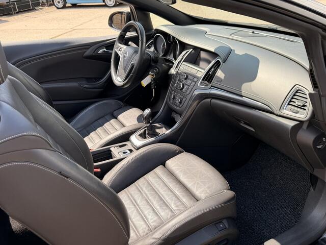 Opel CASCADA 1.4 Turbo 141 PK ecoFLEX Innovation 6-BAK, AIRCO(CLIMA), CRUISE CONTROL, LEDER, STOELVERWARMING+KOELING, CAMERA, PARKEERSENSOREN V+A, GROOT NAVIGATIE, ELEK-DAK, 4X ELEK-RAMEN, BLUETOOTH-RADIO-CD-MP3-USB-AUX, ISOFIX, AIRBAGS, WINDSCHERM, CENT-VERGRENDELIN