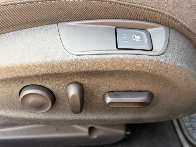 Opel CASCADA 1.4 Turbo 141 PK ecoFLEX Innovation 6-BAK, AIRCO(CLIMA), CRUISE CONTROL, LEDER, STOELVERWARMING+KOELING, CAMERA, PARKEERSENSOREN V+A, GROOT NAVIGATIE, ELEK-DAK, 4X ELEK-RAMEN, BLUETOOTH-RADIO-CD-MP3-USB-AUX, ISOFIX, AIRBAGS, WINDSCHERM, CENT-VERGRENDELIN