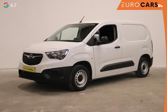 Opel COMBO 1.5D 102pk L1H1 3-zits Navigatie Trekhaak Airco Parkeer sensoren Betimmering