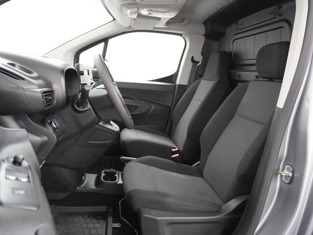 Opel COMBO 1.5D 102PK L1H1 Trekhaak Airco Multimedia Cruise Control Pdc Bluetooth Lat om Lat Betimmering Betonplex vloer Schuifdeur 1e Eigenaar Euro 6