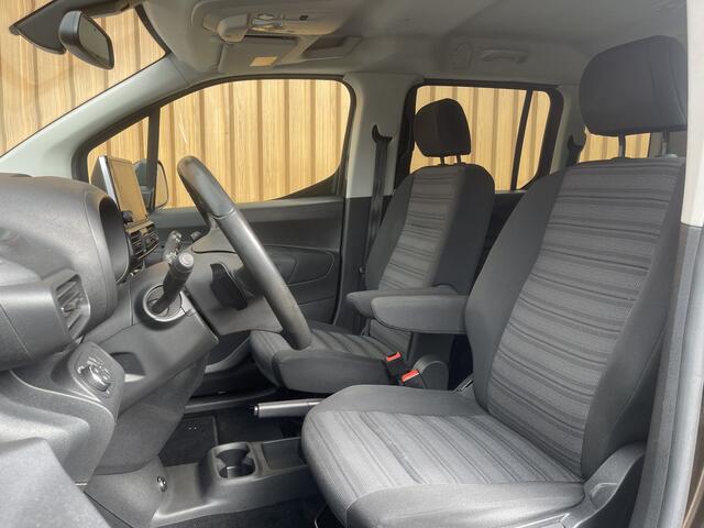 Opel COMBO Life | Automaat | 7-persoons | Dealer onderhouden | Apple Carplay/Android Auto | Automatische Airconditioning | Afneembare Trekhaak | Centrale Deurvergrendeling Met Afstandsbediening