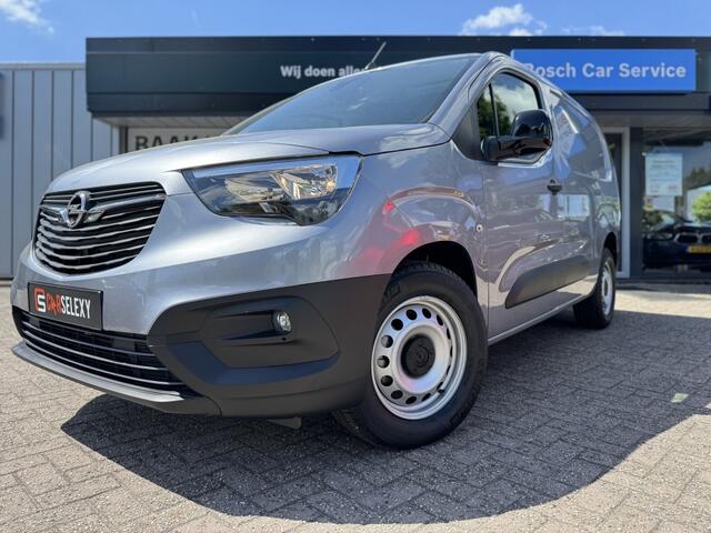 Opel COMBO 1.5D L2H1 | 131PK | Navigatie | 3-Zits | NIEUW