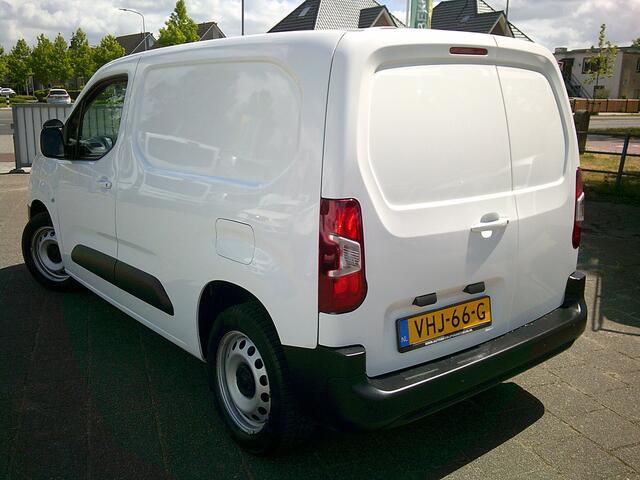 Opel COMBO 1.5D L1H1 Edition VOORZIEN VAN 8 TRAPS AUTOMAAT !!!!