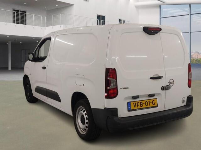 Opel COMBO 105pk L2H1 Edition Maxi Camera Cruise control Airco Parkeersensoren Euro6