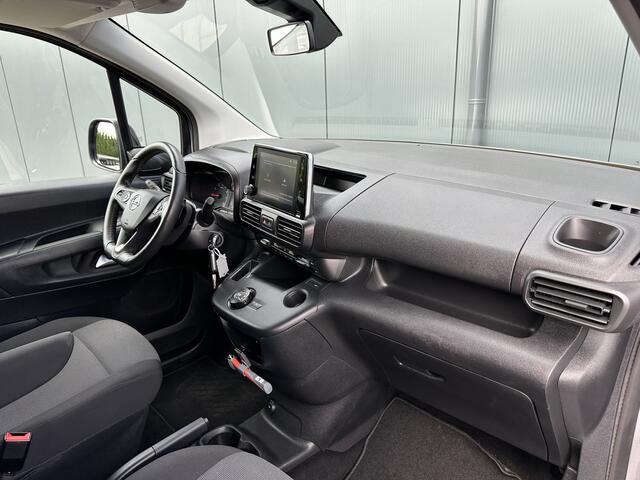 Opel COMBO 1.5 BlueHDi 130 PK AUTOMAAT / L2H1 / 31.834 KM / CAMERA / ECC / CRUISE / TREKHAAK / STUURVERWARMING