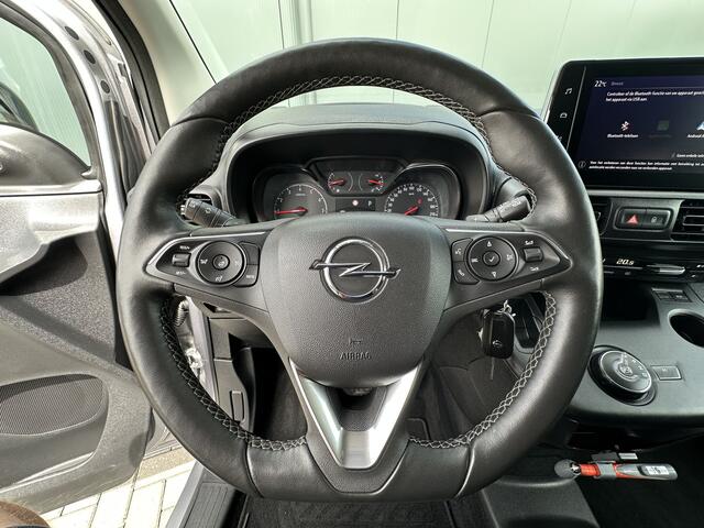 Opel COMBO 1.5 BlueHDi 130 PK AUTOMAAT / L2H1 / 31.834 KM / CAMERA / ECC / CRUISE / TREKHAAK / STUURVERWARMING