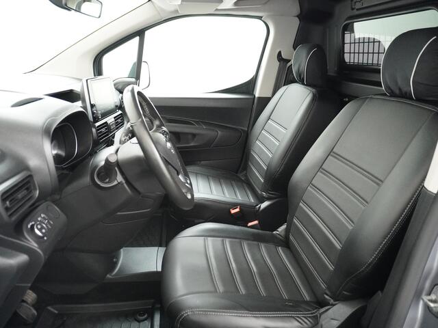 Opel COMBO 1.5D 102PK L1H1 Innovation Leder Apple Carplay Android Auto Cruise Control Stoel+Stuurverwarming Navi* DAB+ Pdc Achterklep Schuifdeur Led Regen-Lichtsensor Bluetooth Laden-Kasten inbouw 1e Eigenaar Euro 6