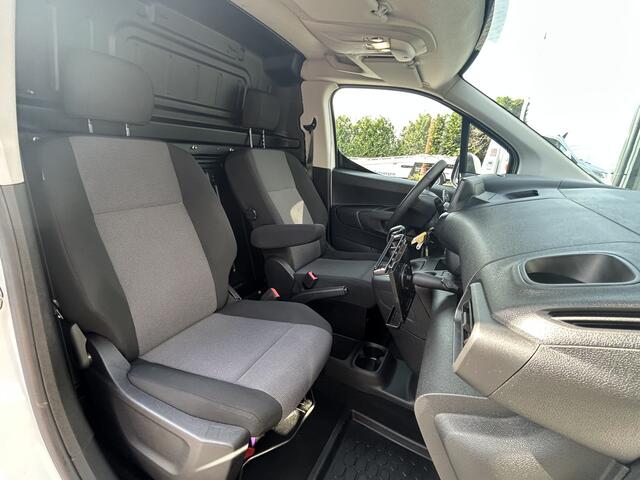 Opel COMBO 1.5D 102 PK / L2H1 / 83.608 KM ! / 1e EIG. / INRICHTING / 2X SCHUIFDEUR / AIRCO / CRUISE / BLUETOOTH