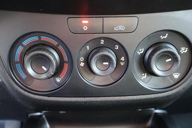 Opel COMBO 1.6 CDTi L2H1 Sport Airco, Cruise control, Rechter zijdeur, Trekhaak, Navigatie