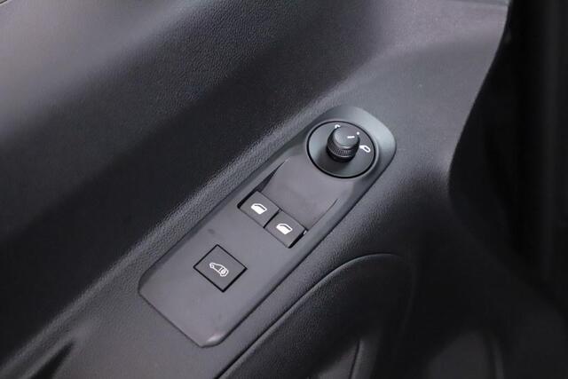 Opel COMBO 1.5D 102pk L2 BPM VRIJ! Camera VC Carplay Airco Opel Combo 1.5D 102pk L2H1 Apple/Camera/Airco/Android Apple/Camera/