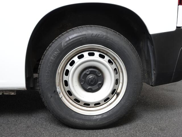 Opel COMBO 102pk L1H1 Navi Apple Carplay/Android Auto Trekhaak Cruise Control Airco Parkeersensoren