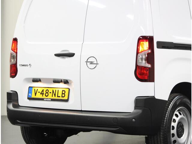 Opel COMBO Electric 136PK L1 50kWh | Airco | Armsteun | Camera | Cruise Control | Laadvloer+ Betimmering | Parkeersensoren | DAB Radio |
