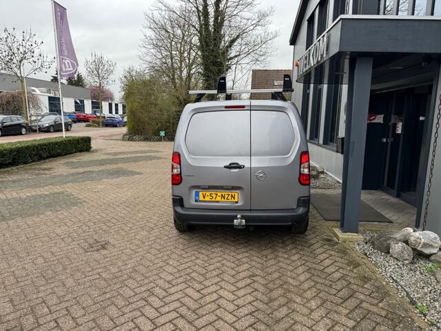 Opel COMBO 1.5D 102PK 3-pers, Navi, Airco, Cruisecntrl, Schuifdeur, PDC,