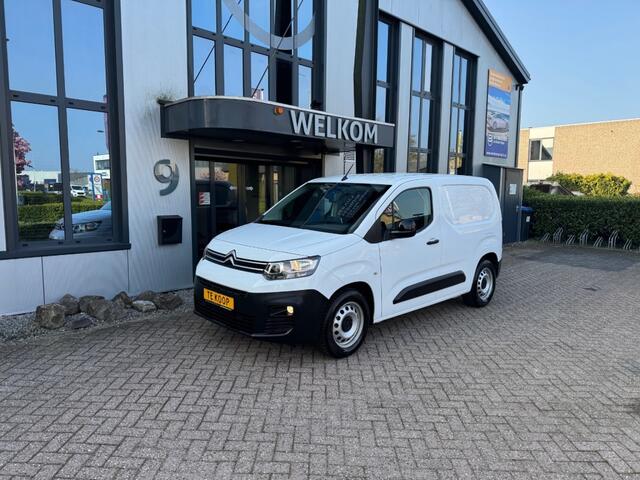 Opel COMBO 136pk 50KWh 3-pers, Navi, Camera, PDC, Cruisecntrl, ECC, TOPSTAAT!