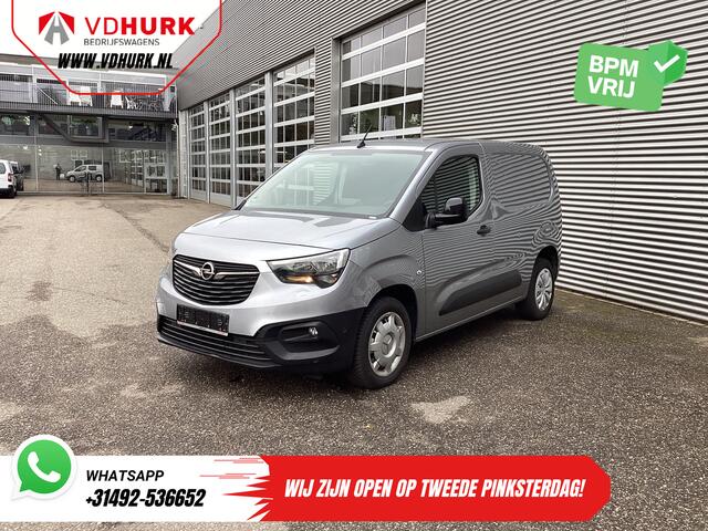 Opel COMBO 1.2 Turbo BENZINE 3Pers./ Carplay/ Navi/ Camera/ PDC/ Cruise/ Airco