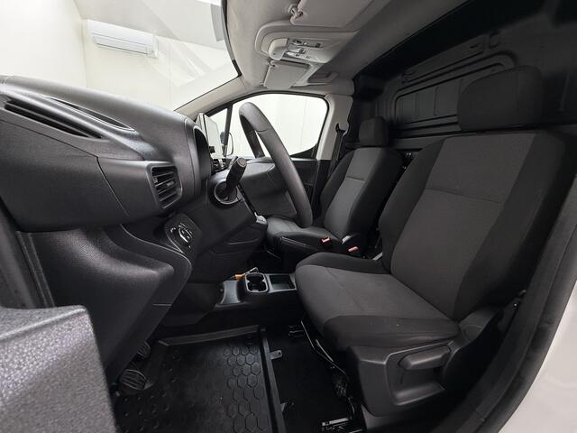 Opel COMBO 1.5D 131PK L2H1 Trekhaak Euro 6 Airco Navi Camera Euro 6 Cruise Control Pdc DAB Edition Schuifdeur Betonplex Vloer Wandbetimmering 1.200KG Trekgewicht 1e Eigenaar Zeer compleet!