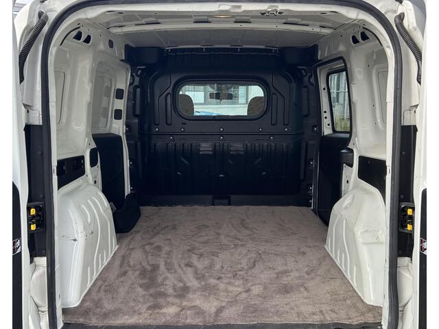Opel COMBO 1.3 CDTi L1H1 Sport 95PK | Marge | Trekhaak | Airco | Cruise Control | Parkeersensoren | Lichtmetalen Velgen |