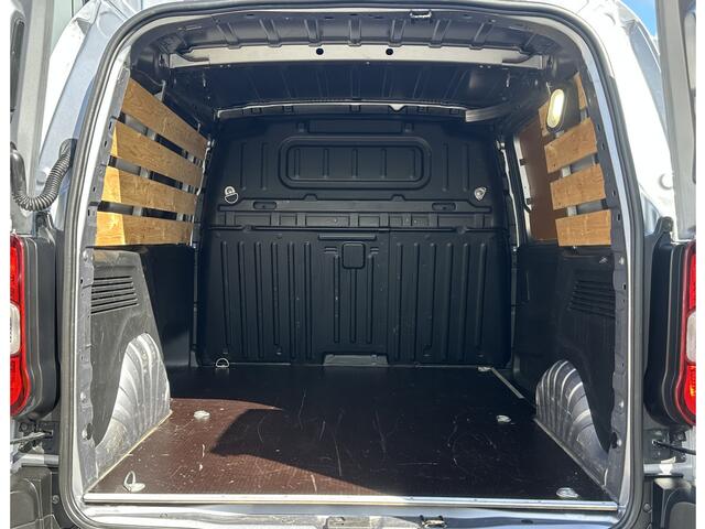 Opel COMBO 1.5D 102 PK / L1H1 / TREKHAAK / CRUISE / NAVI / AIRCO / APPLE CARPLAY / ANDROID AUTO