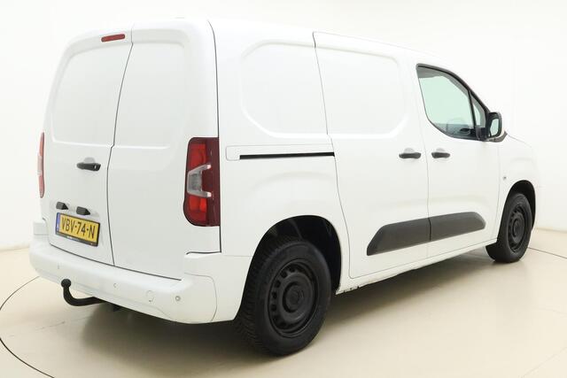 Opel COMBO 1.6D L1H1 Edition 100pk | Navigatie | Cruise Control | Parkeersensoren Achter | Weinig Kilometers | Airco | Apple Carplay - Android Auto | Trekhaak