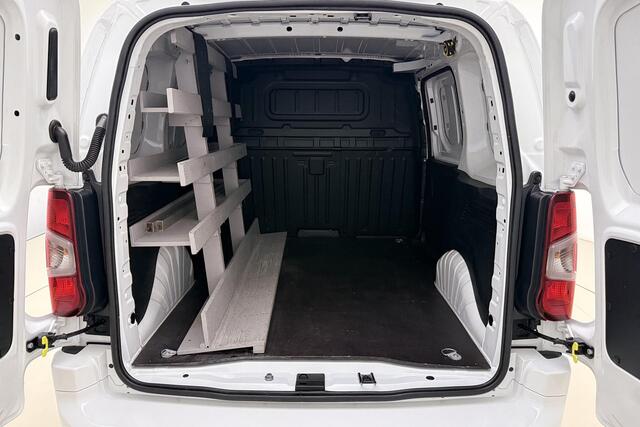 Opel COMBO 1.6D L1H1 Edition 100pk | Navigatie | Cruise Control | Parkeersensoren Achter | Weinig Kilometers | Airco | Apple Carplay - Android Auto | Trekhaak