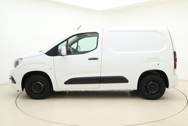 Opel COMBO 1.6D L1H1 Edition 100pk | Navigatie | Cruise Control | Parkeersensoren Achter | Weinig Kilometers | Airco | Apple Carplay - Android Auto | Trekhaak