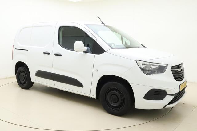 Opel COMBO 1.6D L1H1 Edition 100pk | Navigatie | Cruise Control | Parkeersensoren Achter | Weinig Kilometers | Airco | Apple Carplay - Android Auto | Trekhaak