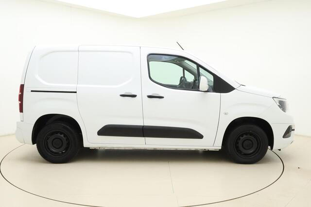 Opel COMBO 1.6D L1H1 Edition 100pk | Navigatie | Cruise Control | Parkeersensoren Achter | Weinig Kilometers | Airco | Apple Carplay - Android Auto | Trekhaak