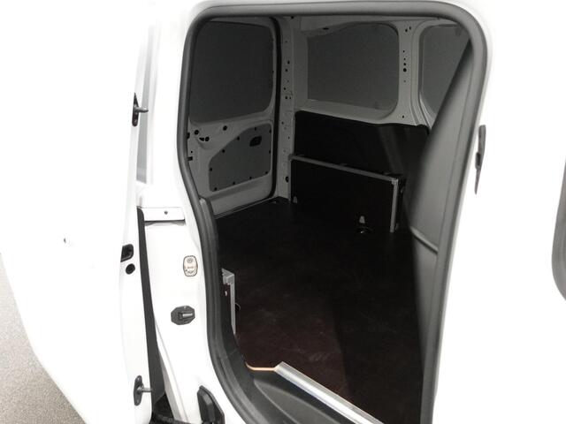 Opel COMBO 130pk L1 Automaat Apple Carplay Trekhaak Parkeersensoren Airco Cruise control 2-zits