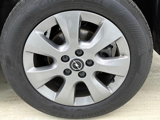 Opel COMBO 1.5 BlueHDi 130PK L2 Automaat Apple Carplay / Android Auto Navigatie Trekhaak Airco Camera Cruise Control Parkeersensoren V+A DAB