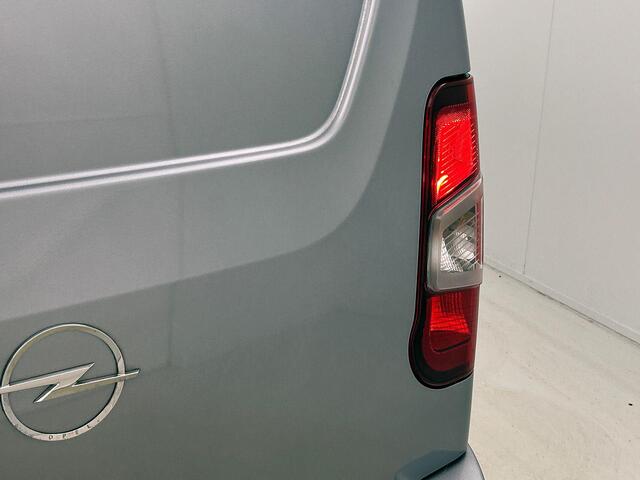 Opel COMBO 1.5 BlueHDi 130PK L2 Automaat Apple Carplay / Android Auto Navigatie Trekhaak Airco Camera Cruise Control Parkeersensoren V+A DAB