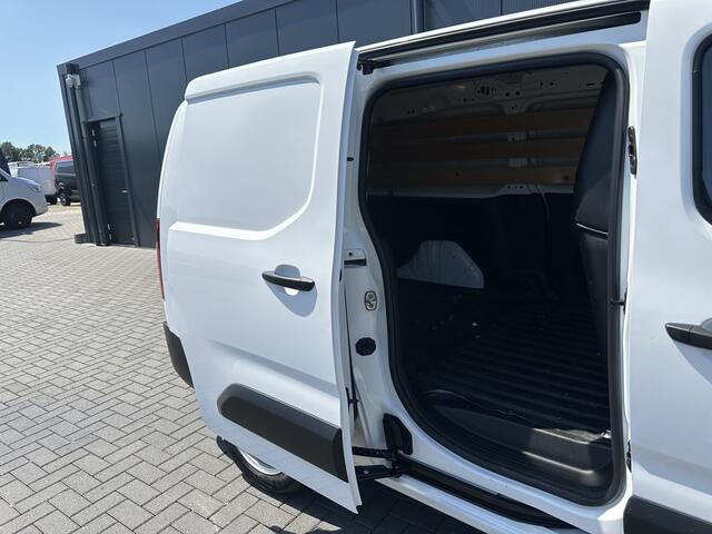 Opel COMBO 1.6D 100 PK / L2H1 / AIRCO / CRUISE / NAVI / ECC / APPLE CARPLAY / ANDROID AUTO / PDC