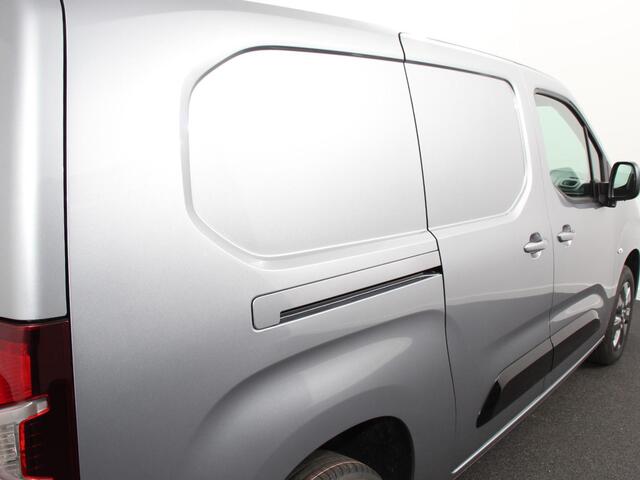 Opel COMBO 1.5 BlueHDi 130PK L2 Automaat Apple Carplay / Android Auto Navigatie Trekhaak Airco Camera Cruise Control Parkeersensoren V+A DAB