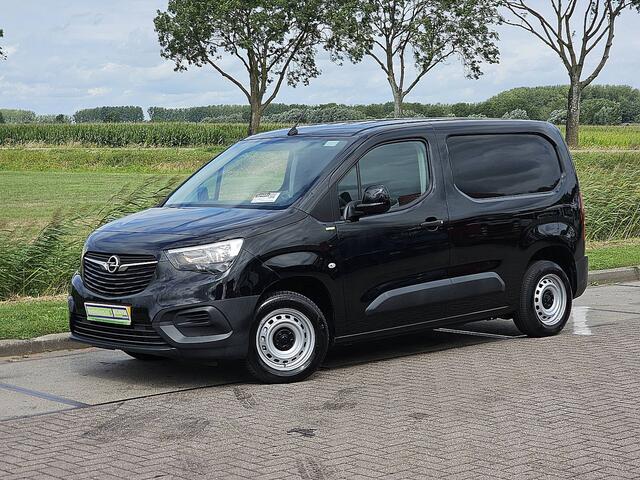Opel COMBO 1.5D L1H1 Edition Navi, Euro6, NAP, Airco, 3-Zits, 102Pk, Trekhaak, Pdc, 1e Eigenaar