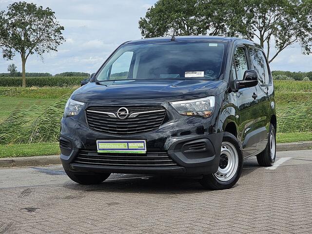 Opel COMBO 1.5D L1H1 Edition Navi, Euro6, NAP, Airco, 3-Zits, 102Pk, Trekhaak, Pdc, 1e Eigenaar