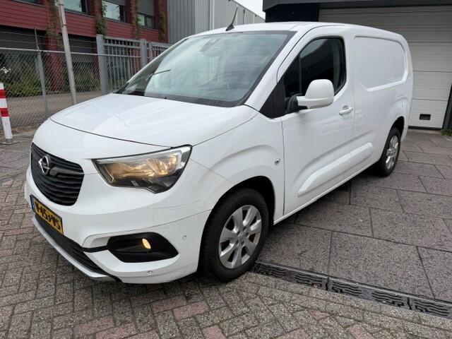 Opel COMBO 1.6D L2H1 Selection AIRCO I NAVIGATIE I CAMERA I MULTI MEDIA I LMV