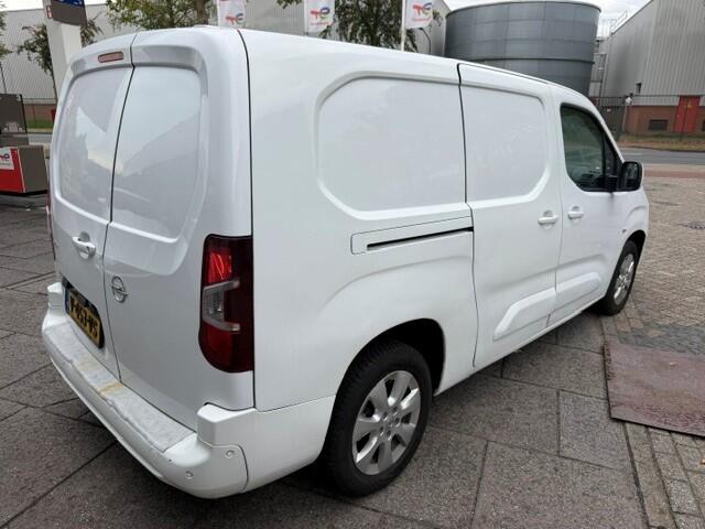 Opel COMBO 1.6D L2H1 Selection AIRCO I NAVIGATIE I CAMERA I MULTI MEDIA I LMV
