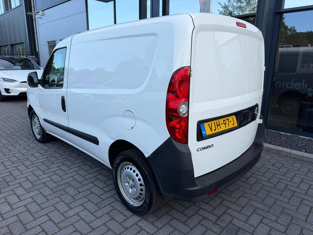 Opel COMBO 1.4 L1H1 ecoFLEX Selection zijschade l airco l benzine l nieuwe APK l MARGE
