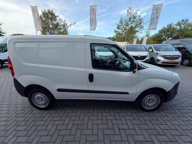 Opel COMBO 1.4 L1H1 ecoFLEX Selection zijschade l airco l benzine l nieuwe APK l MARGE