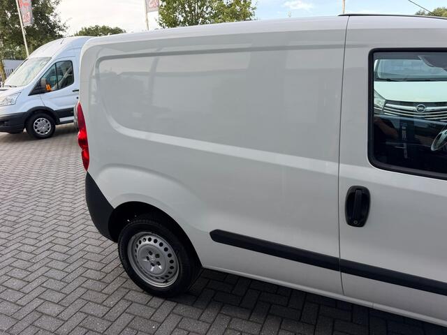 Opel COMBO 1.4 L1H1 ecoFLEX Selection zijschade l airco l benzine l nieuwe APK l MARGE