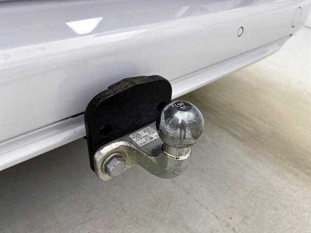 Opel COMBO 130pk L1 Automaat Apple Carplay Trekhaak Parkeersensoren Airco Cruise control 2-zits