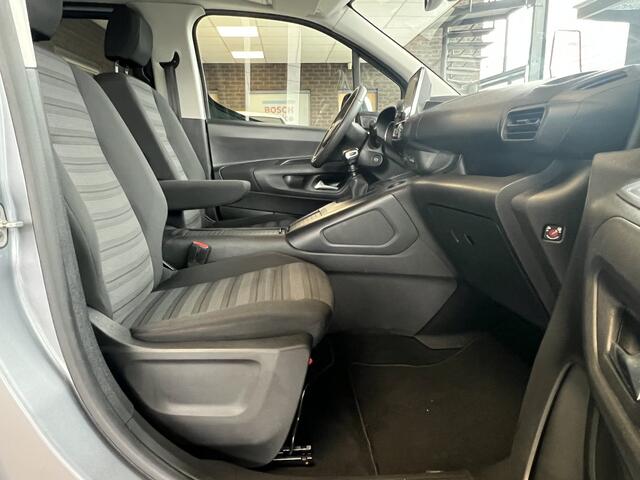 Opel COMBO TOUR 1.2 Turbo Edition 7p. | 7-Zits | Navi | Carplay | Cruise & Climate Control | L1H1