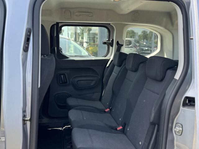 Opel COMBO TOUR 1.2 Turbo L1H1 Edition Rijklaar incl. garantie met UNIEKE KM STAND| Carplay en Android auto | PDC | Navigatie | Cruise | 2x schuifdeur | 1e eigenaar
