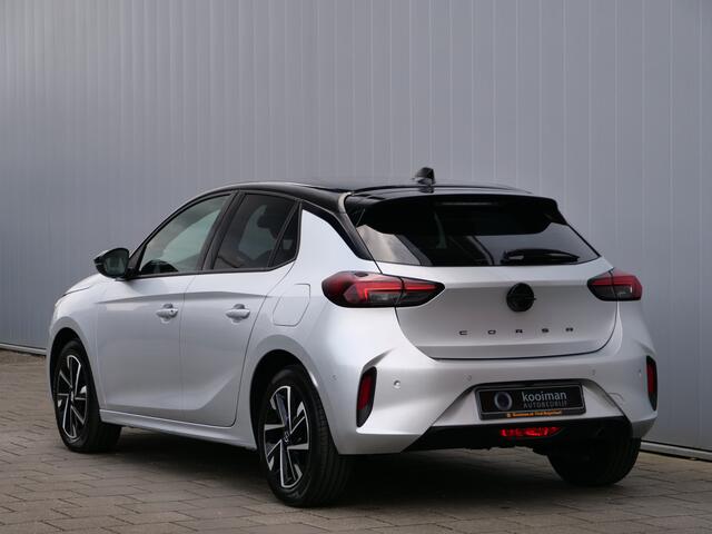 Opel CORSA 1.2 75pk GS-Line Navigatie / Camera / LED-koplampen / Winterpakket