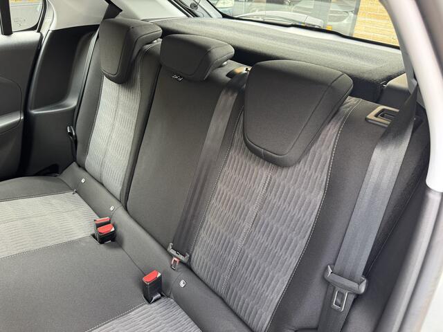 Opel CORSA 1.2 Edition Airco Navi Carplay