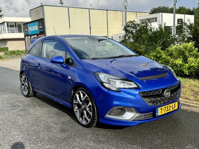 Opel CORSA 1.6 Turbo OPC 207PK LederoXenonoCarplay