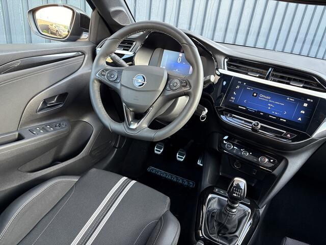 Opel CORSA 1.2 Turbo 100Pk GS | Camera | 17'' | Stoel & Stuur verw. | Parkeersensoren V&A | Dodehoek sensoren | Prijs Rijklaar!!