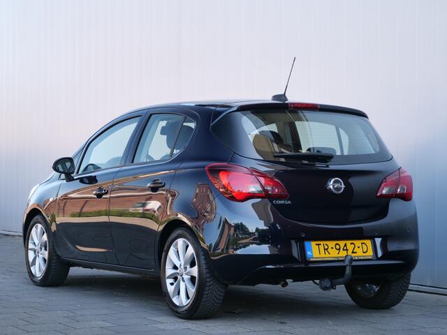 Opel CORSA 1.4 Favourite 90pk Navigatie / PDC /Apple Carplay