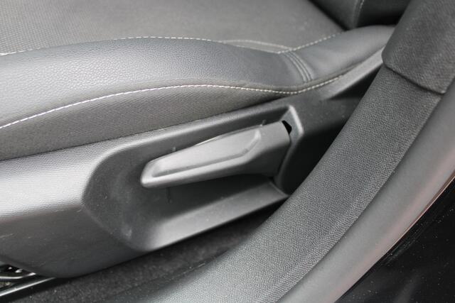 Opel CORSA 1.2 Turbo 100pk GS Airco Camera 14456km