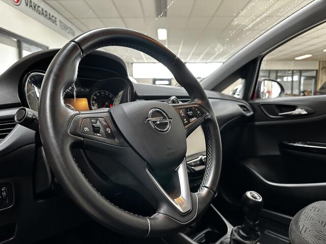 Opel CORSA 1.4 Favourite/ Trekhaak/ 16'' LMV/ Apple + Android/ DAB+/ Navi/ Airco/ Cruise/ Elek. pakket/ Isofix/ Bluetooth/ Multi. LEDER. Stuur/ Mistl./ PDC.